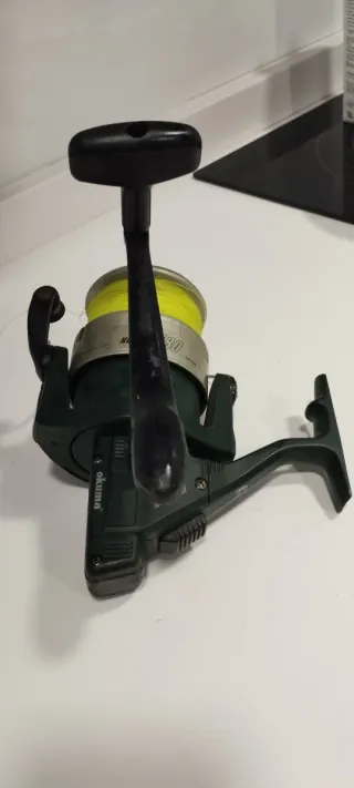 Carrete de pesca Shimano 180