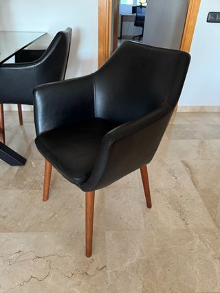 Pack 4 Sillas tapizadas símil piel negra