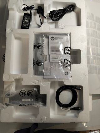 Monitor HP 27" Full HD HSTND‑9951‑K ultra‑delgado LED