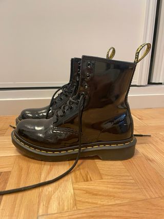 Stivali Dr. Martens in pelle verniciata nera