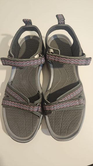 Sandalias trekking Quechua Talla 39