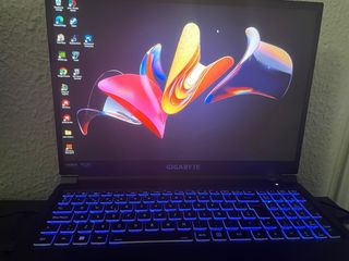 Portátil gaming Gigabyte G6 KF
4060 i7 13620h