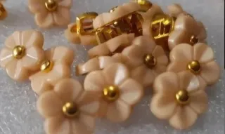 Lote 12 botones flor- 6 modelos