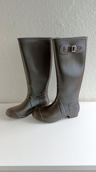Botas de agua de goma marrones