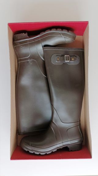 Botas de agua de goma marrones