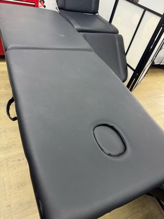 Camilla de masaje negra plegable
precio negociable