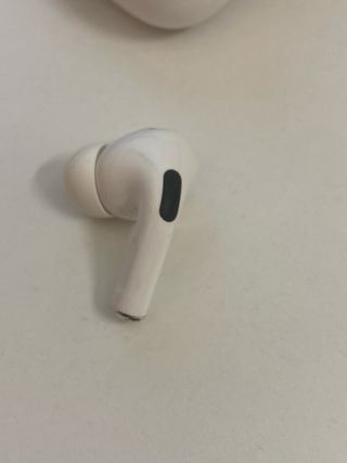 Funda AirPods + 1 AirPod Blanco