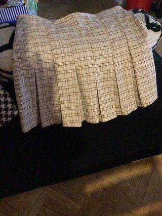 Dos faldas T. M. (beige y negro)