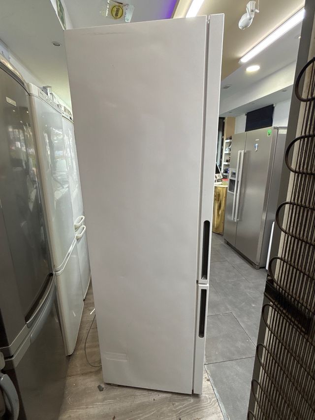 Nevera Candy 2 metros