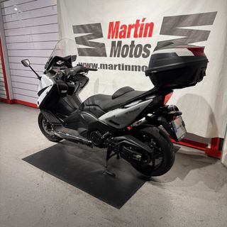 YAMAHA T-Max 530