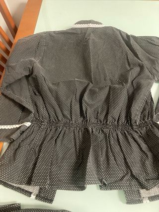 Traje Arrantzalzal neska gris y blanco