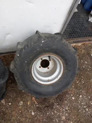 Ruedas Arena 22x11.00-8