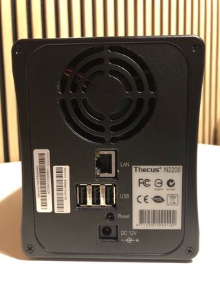 NAS Thecus N2200 Holder 3,5'' come nuovo