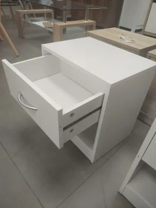 BONITA Y ECONOMICA! COMODA DE MADERA