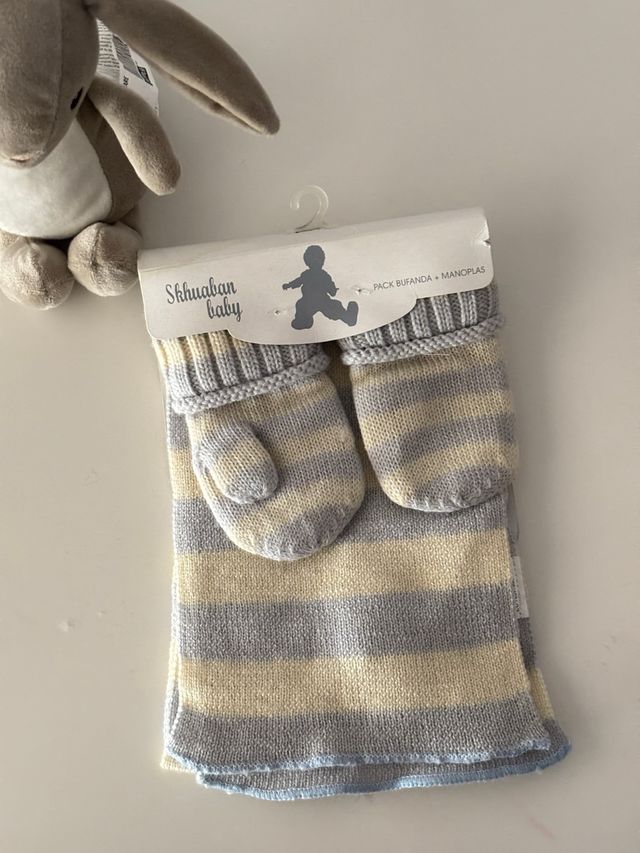 Conjunto bufanda y manoplas bebé