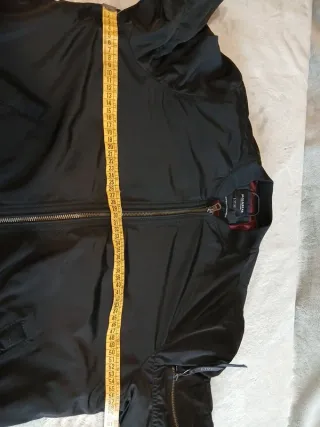 Chaqueta Bomber Pull&Bear Talla L Negra