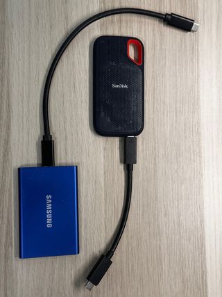 2 SSD 4TB totales de Samsung y SanDisk