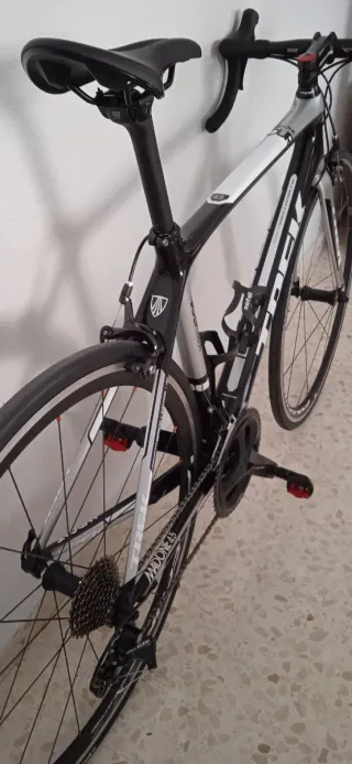 Bicicleta de carretera Trek Madone 4.5