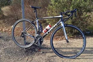 Bicicleta de carretera Trek Madone 4.5