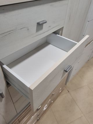 Mueble aparador madera blanco y marrón