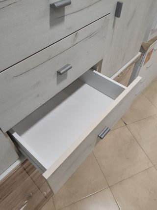 Mueble aparador madera blanco y marrón