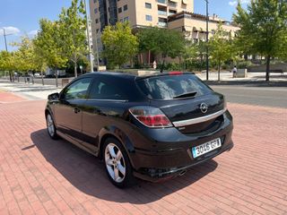 Opel Astra 1.6i GTC 3 PUERTAS