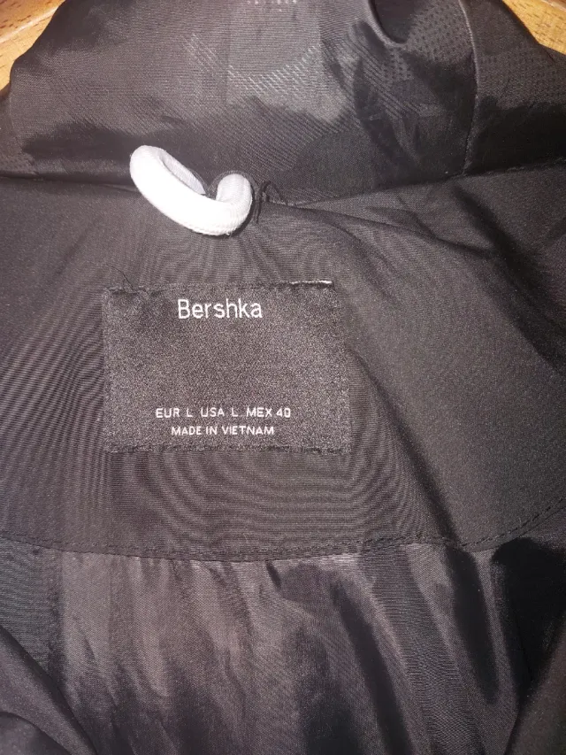 Parka Bershka Negra Talla L