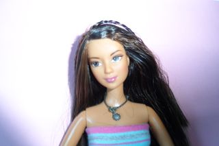 Lea Western Cali Barbie bambola Mattel 2004 west