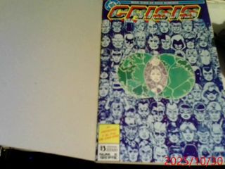 CRISIS EN TIERRAS INFINITAS