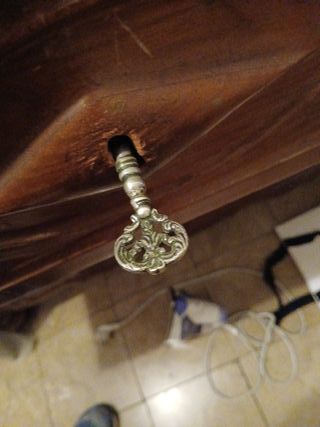 Cajonera antigua de madera