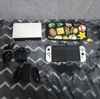 Nintendo Switch OLED - Bianco