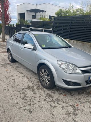 Opel Astra 2012