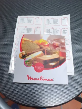 Panificadora Moulinex Uno Blanca y Roja