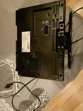 Monitor OKI LCD 19 con DVD