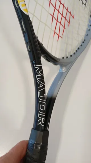 Raqueta de tenis Major con funda