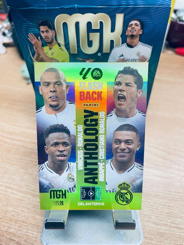 MGK Megacracks 2025/26 Tarjeta Fútbol