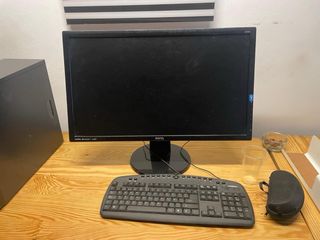 Pantalla BenQ Negra, torre asus teclado b-move