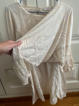 Vestido corto encaje Pull & Bear crudo