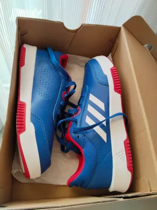 Zapatillas Adidas niño azul y rojo