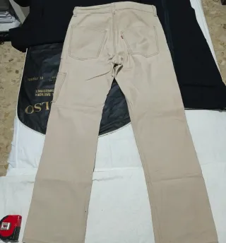Pantalón Levi's Beige