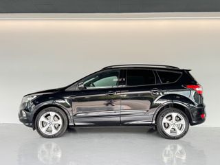 Ford Kuga 2.0 TDCi 132kW 4x4 ST-Line Powers.