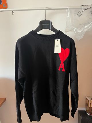 Maglione Ami Paris Nero con Cuore Rosso