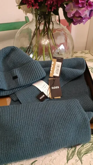 Conjunto gorro y bufanda Huggo Boss