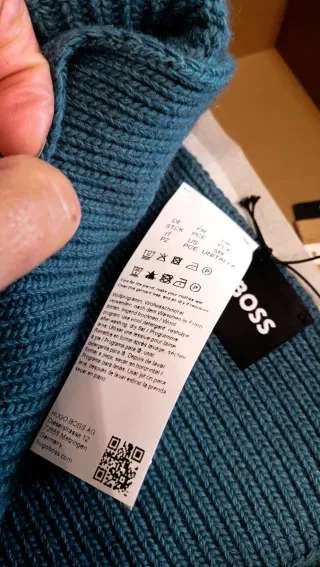 Conjunto gorro y bufanda Huggo Boss