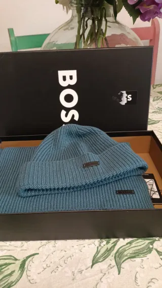 Conjunto gorro y bufanda Huggo Boss