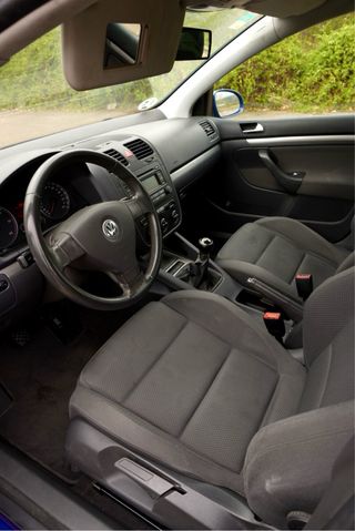 Volkswagen Golf 1.9tdi  4p 5v diciembre 2004