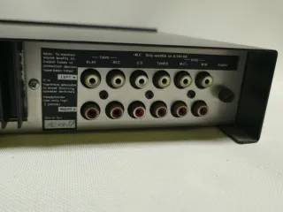Amplificador Estéreo Hi-Fi QED A230S
