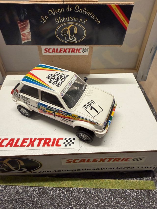 Coche Scalextric Renault Madrid y Provincia