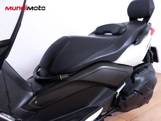 YAMAHA X-MAX 400