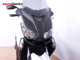 YAMAHA X-MAX 400